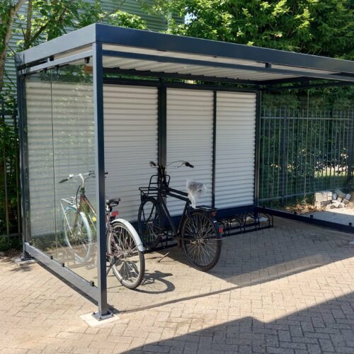 Fietsoverkapping Manheim - Modern en Maatwerk 73 Fietsenstalling lengte 4 meter